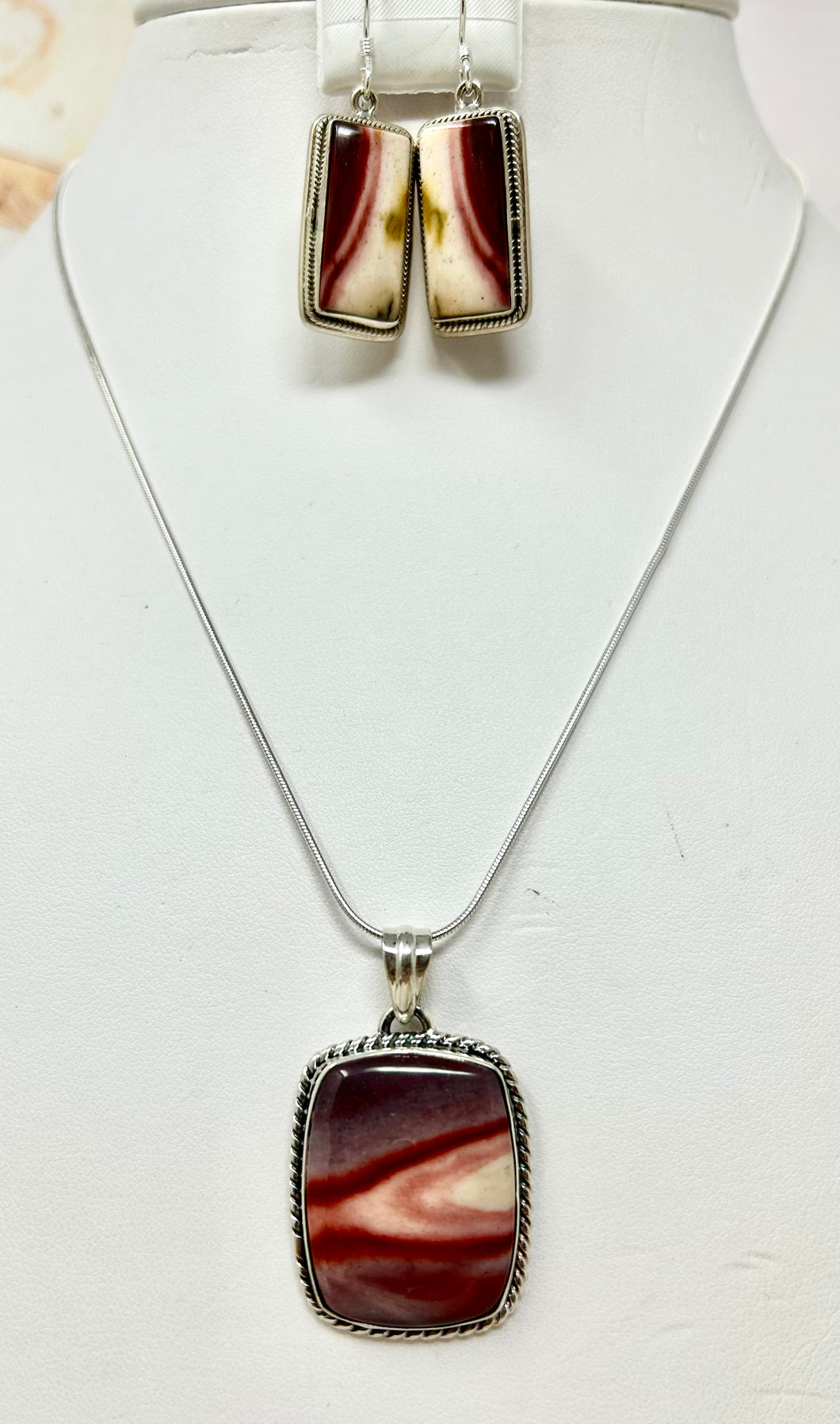 Mookaite Jasper set.