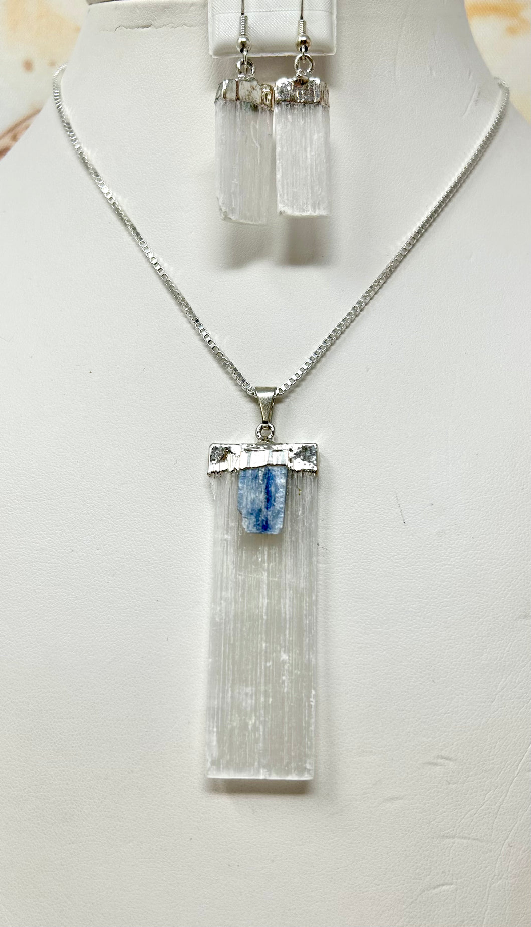 Selenite and Kyanite Set