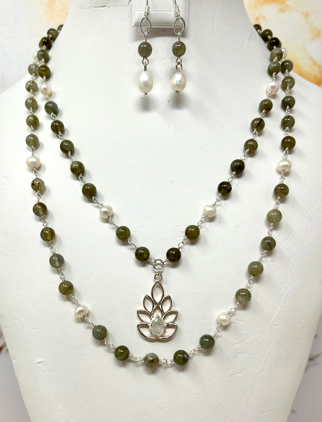 Moonstone, Labradorite and Pearl Set